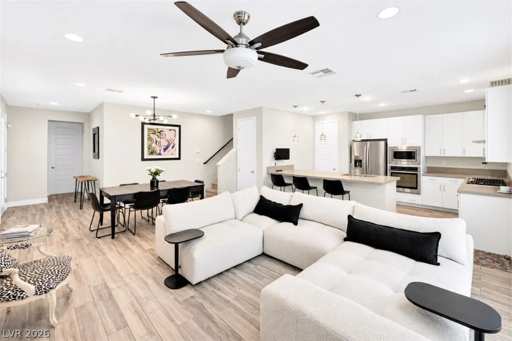 11423 Gravitation, Las Vegas, NV 89135