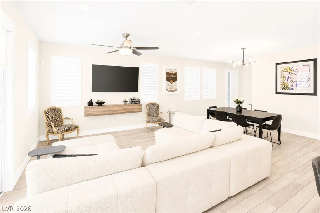 11423 Gravitation, Las Vegas, NV 89135
