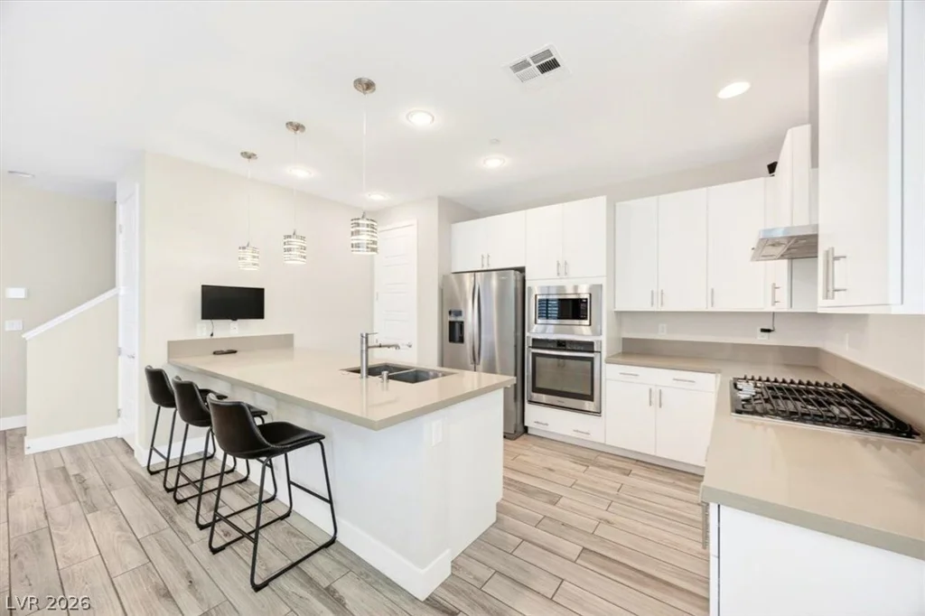 11423 Gravitation, Las Vegas, NV 89135