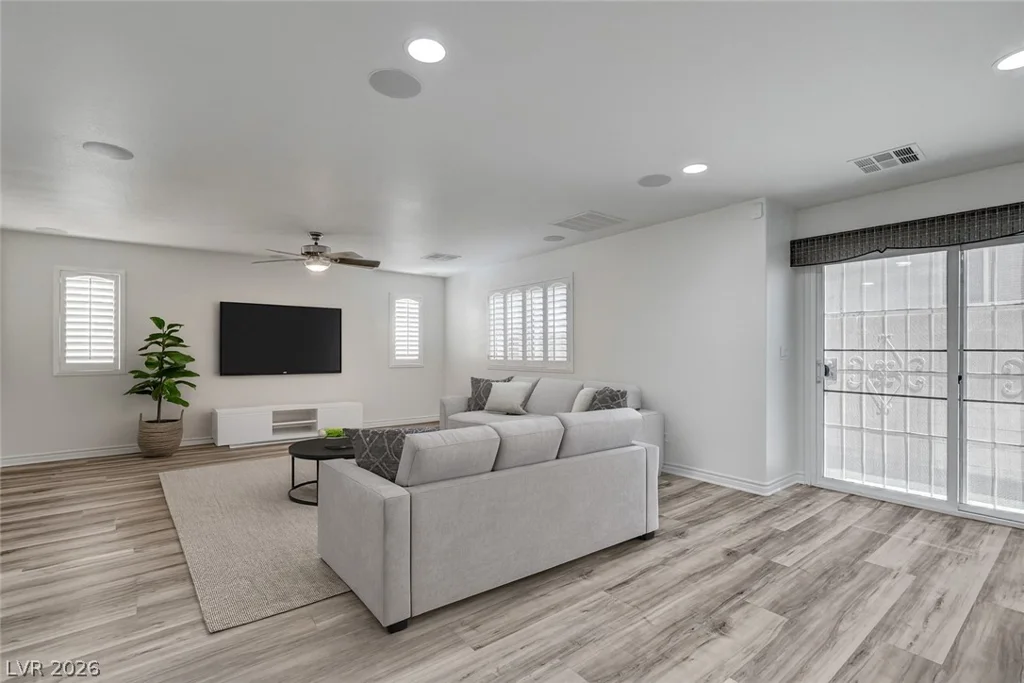 6980 Walden Park, Las Vegas, NV 89166