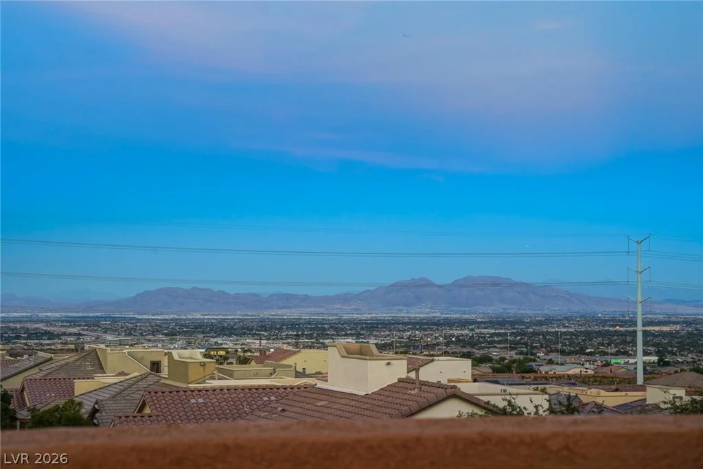 6980 Walden Park, Las Vegas, NV 89166