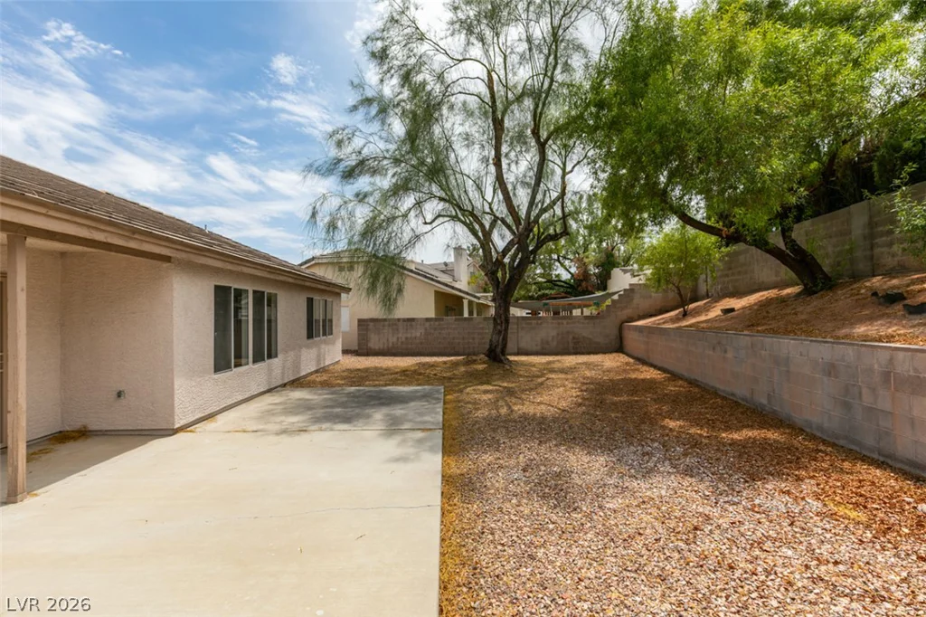 2052 Angel Falls, Henderson, NV 89074