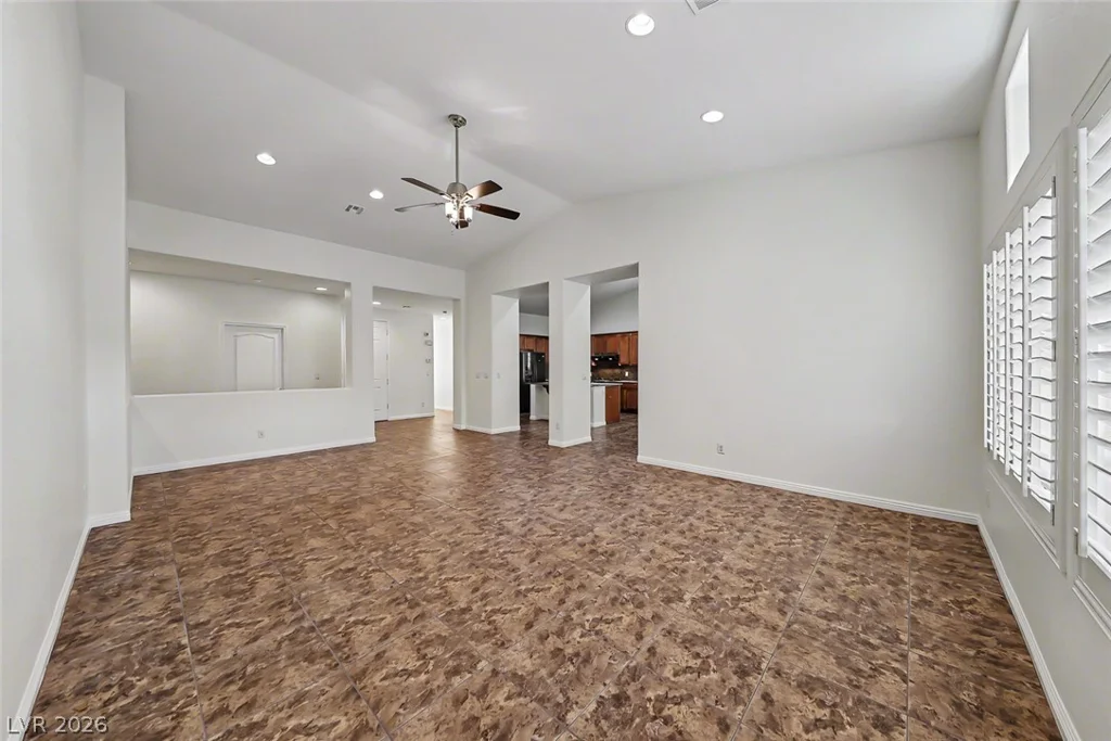 8117 Orchard Glen, Las Vegas, NV 89131