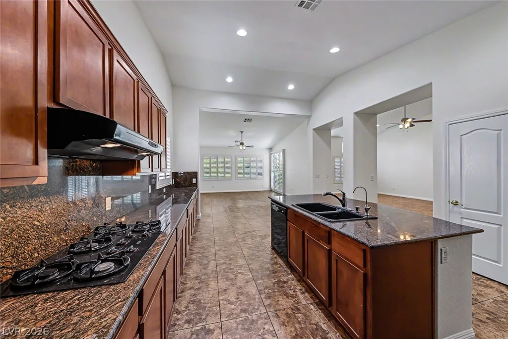 8117 Orchard Glen, Las Vegas, NV 89131