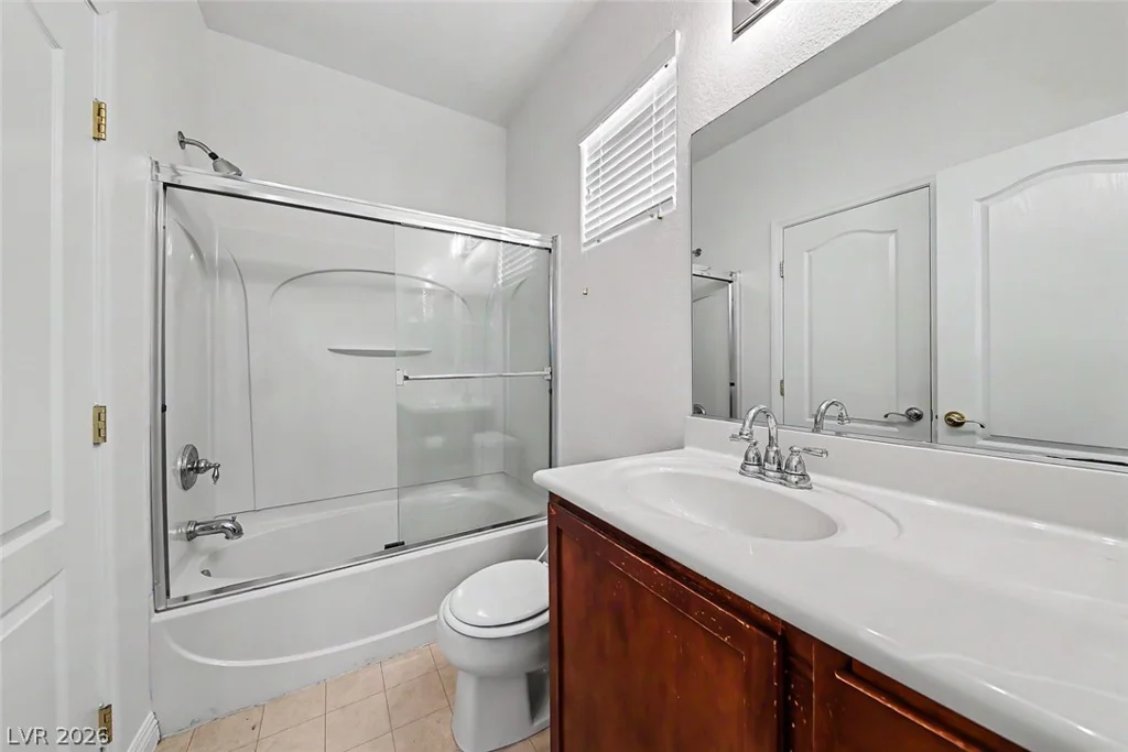 8117 Orchard Glen, Las Vegas, NV 89131
