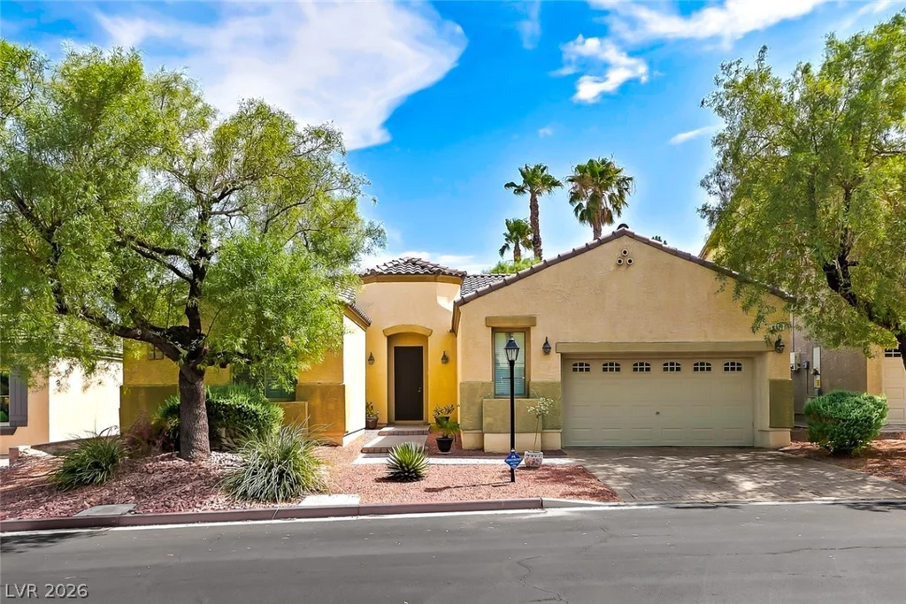 8117 Orchard Glen, Las Vegas, NV 89131