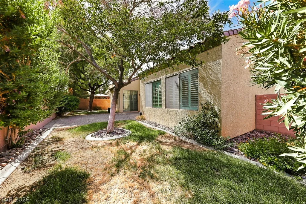 8117 Orchard Glen, Las Vegas, NV 89131