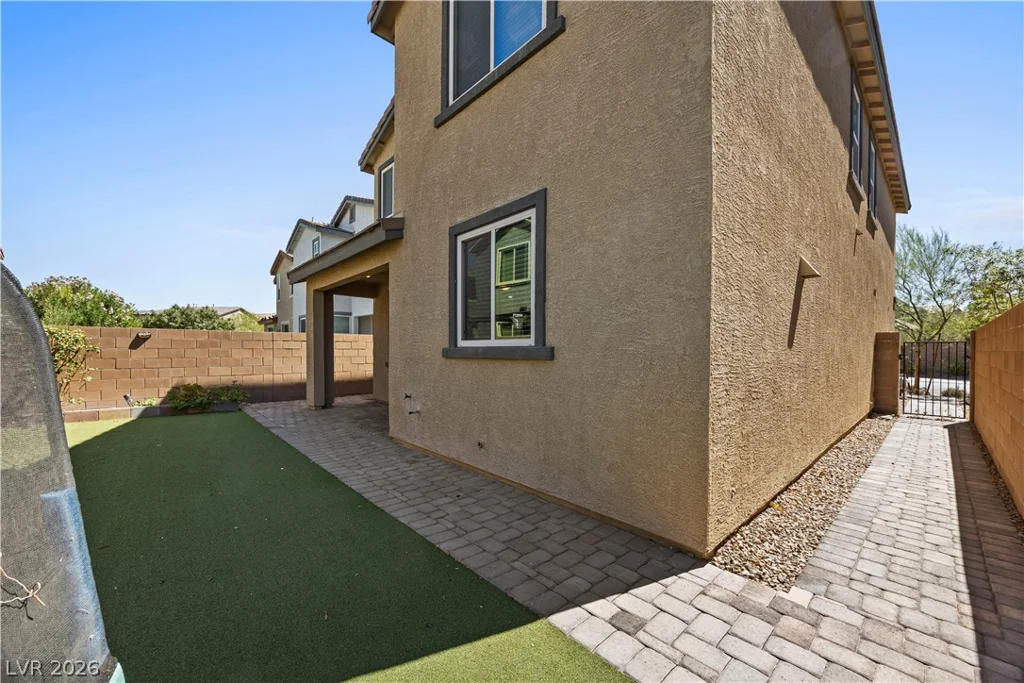 936 Lotus Falls, Henderson, NV 89052