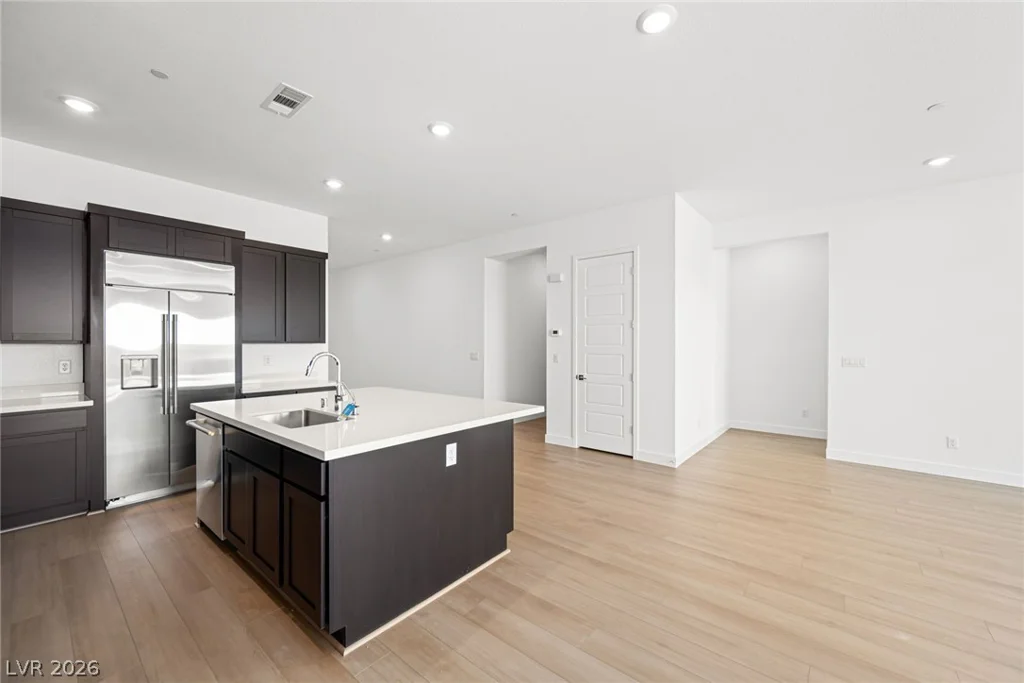 10478 Diana Summit, Las Vegas, NV 89143