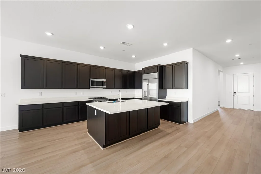 10478 Diana Summit, Las Vegas, NV 89143