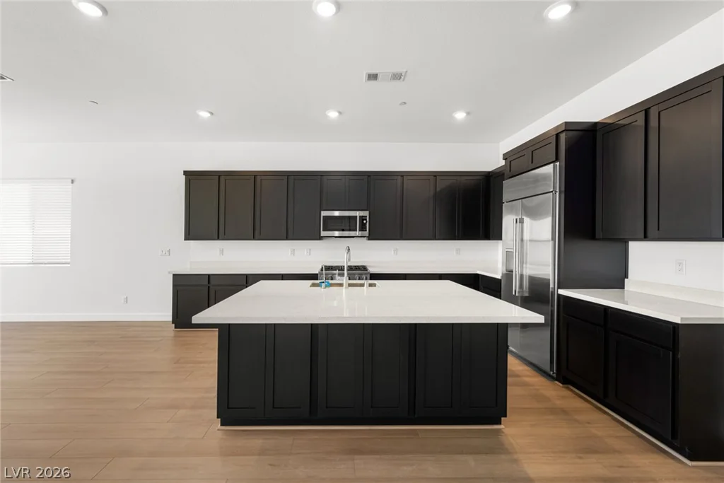 10478 Diana Summit, Las Vegas, NV 89143