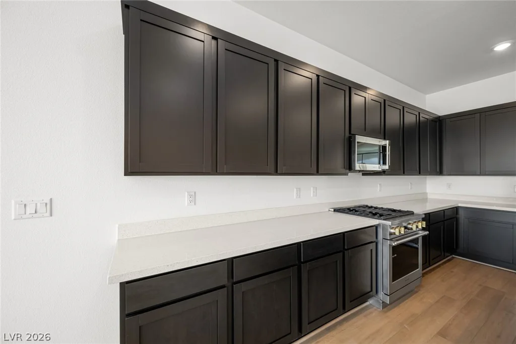 10478 Diana Summit, Las Vegas, NV 89143