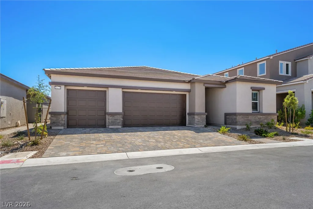 10478 Diana Summit, Las Vegas, NV 89143