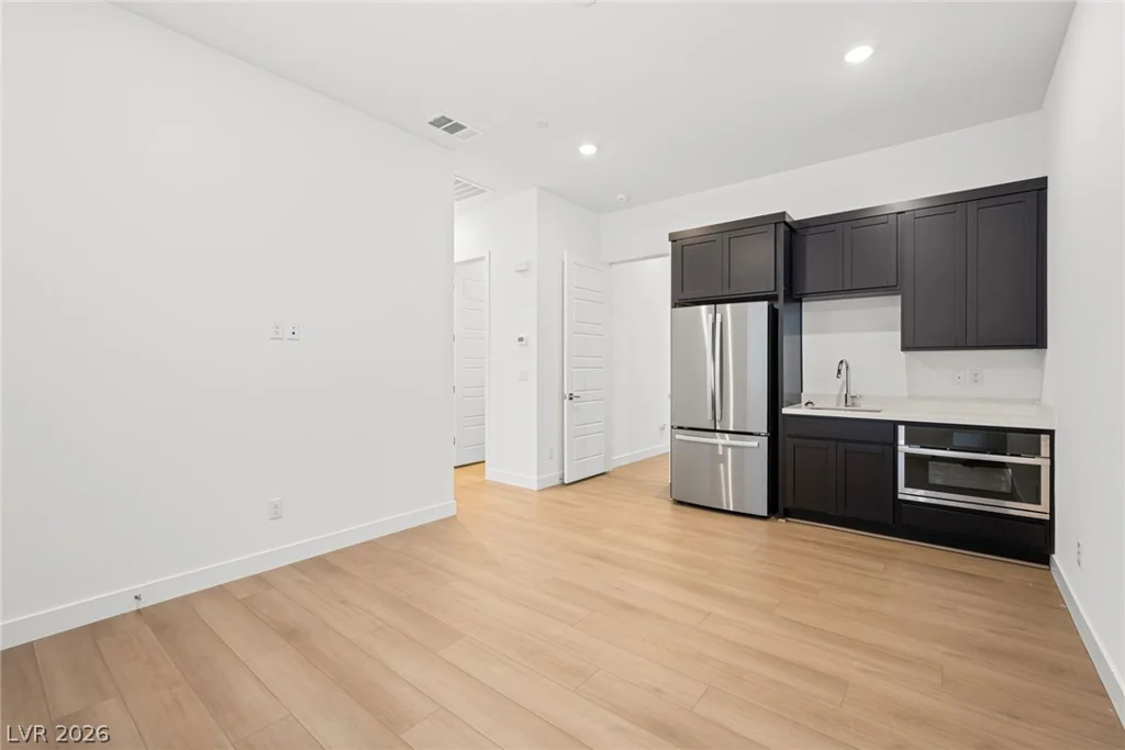 10478 Diana Summit, Las Vegas, NV 89143