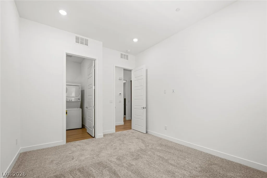 10478 Diana Summit, Las Vegas, NV 89143