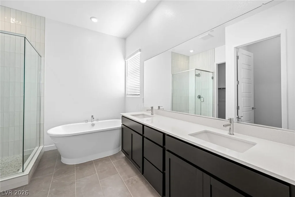 10478 Diana Summit, Las Vegas, NV 89143