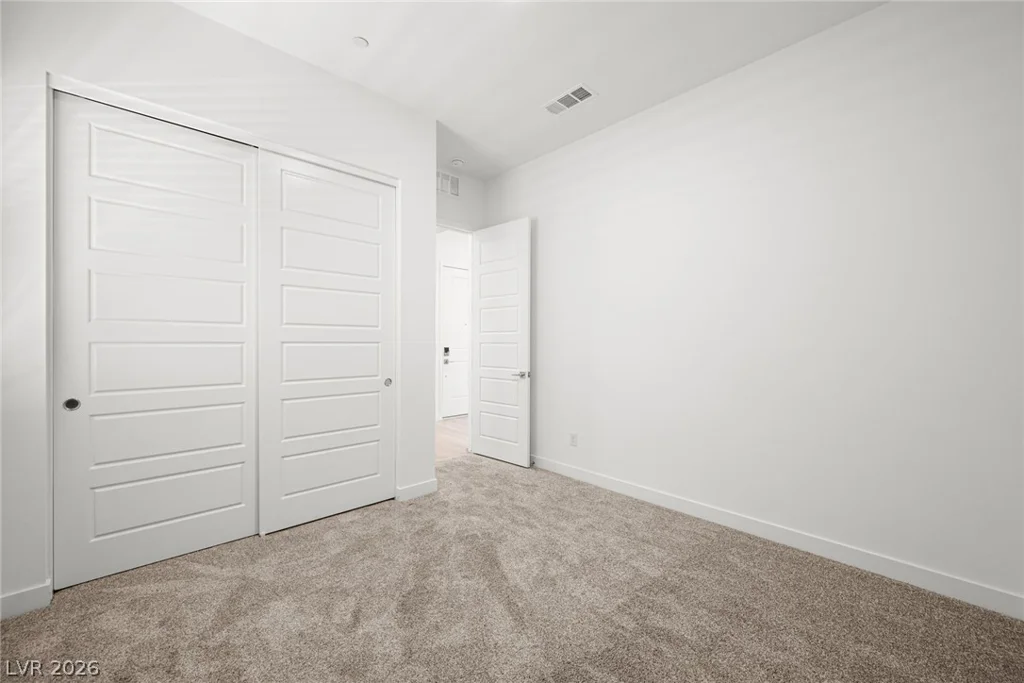 10478 Diana Summit, Las Vegas, NV 89143