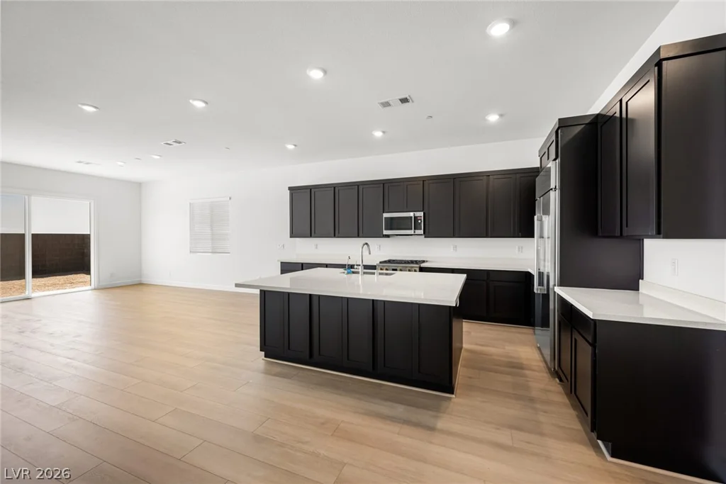 10478 Diana Summit, Las Vegas, NV 89143