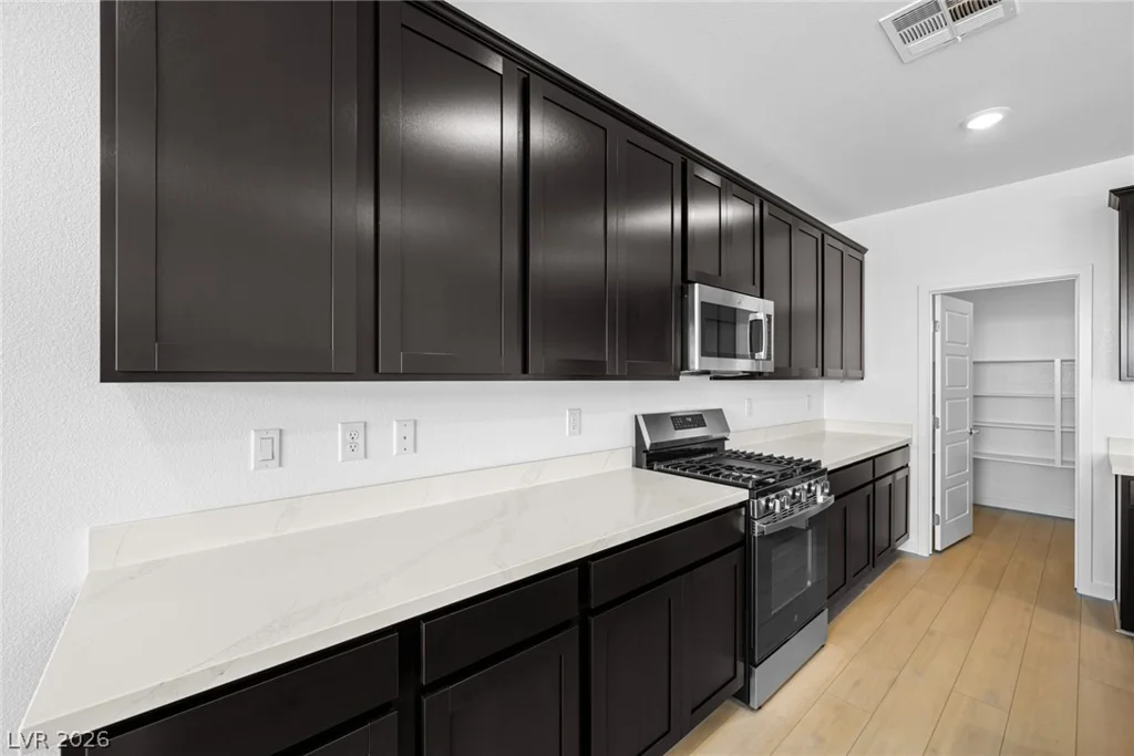1662 Portofino Falls, Henderson, NV 89011