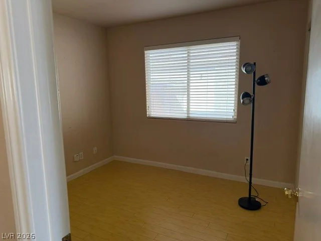 9042 Iron Crow, Las Vegas, NV 89147