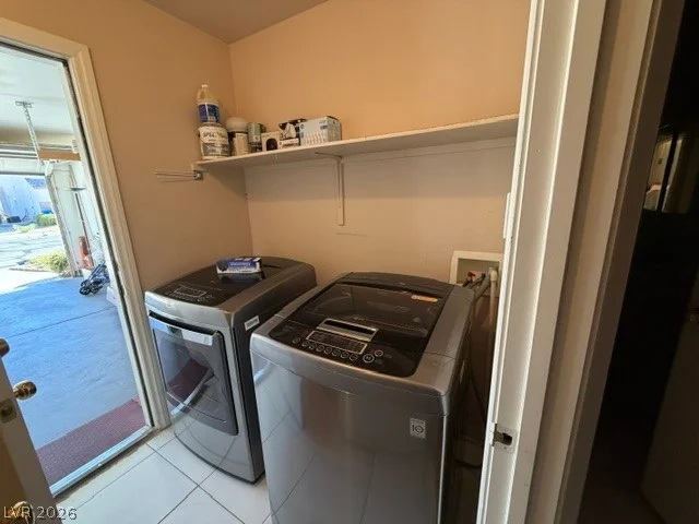 9042 Iron Crow, Las Vegas, NV 89147