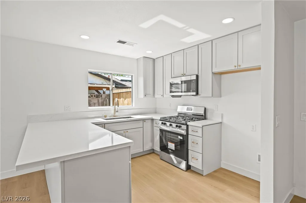 544 Rolly, Henderson, NV 89011
