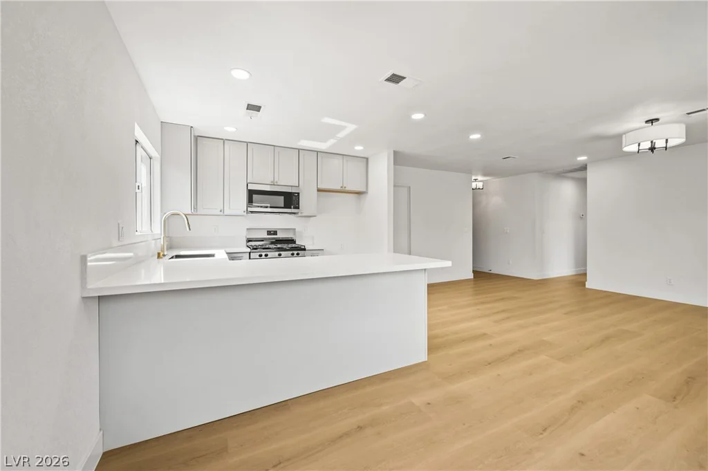 544 Rolly, Henderson, NV 89011
