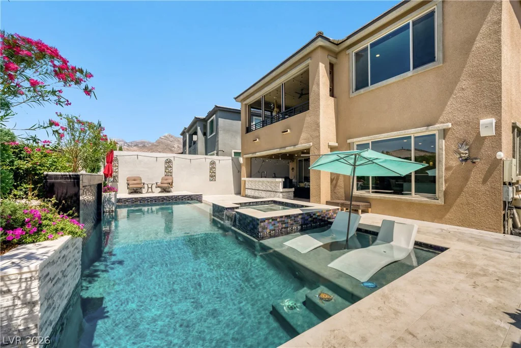 12439 Iron Bluff, Las Vegas, NV 89138