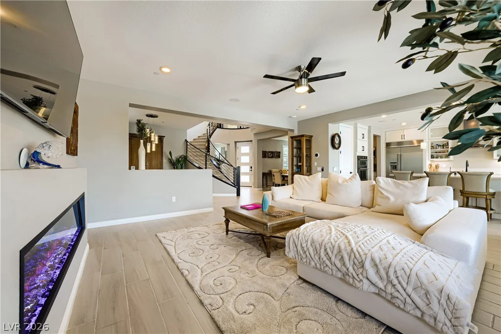 12439 Iron Bluff, Las Vegas, NV 89138