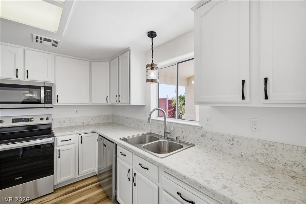 841 Falcon, Pahrump, NV 89048