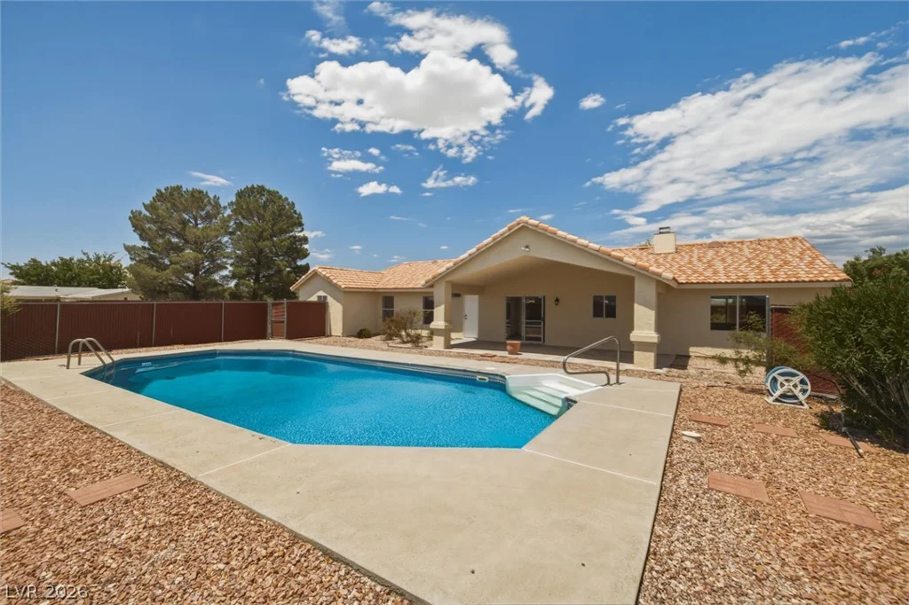 841 Falcon, Pahrump, NV 89048
