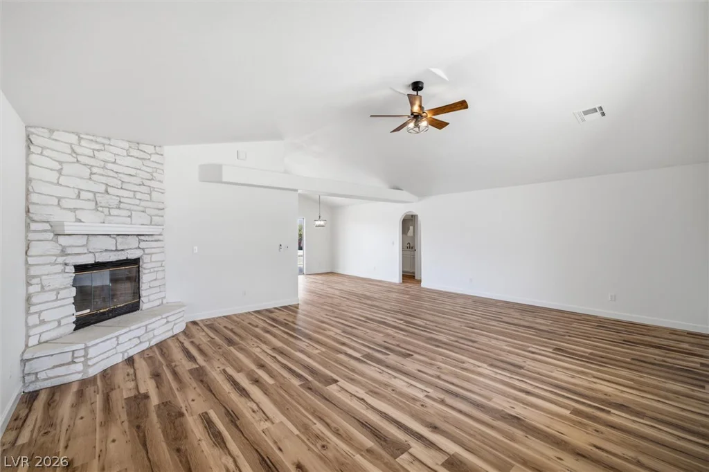 841 Falcon, Pahrump, NV 89048