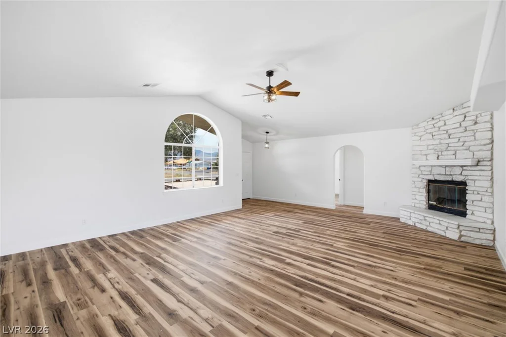 841 Falcon, Pahrump, NV 89048