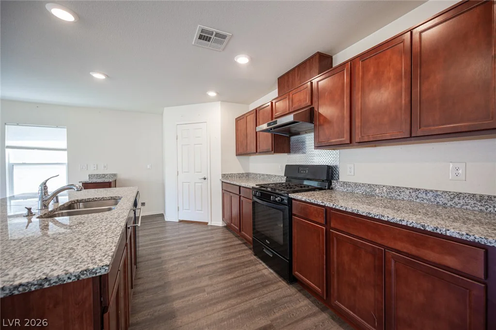 5548 Anshan, Las Vegas, NV 89148