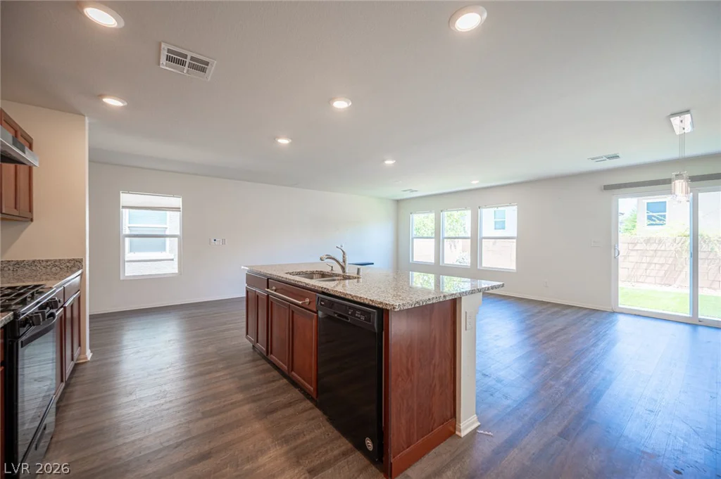 5548 Anshan, Las Vegas, NV 89148