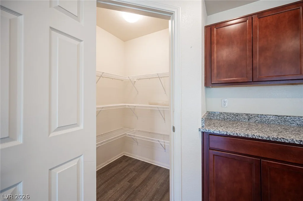 5548 Anshan, Las Vegas, NV 89148