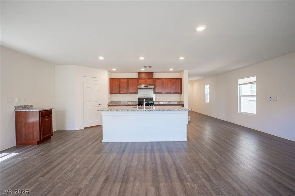 5548 Anshan, Las Vegas, NV 89148