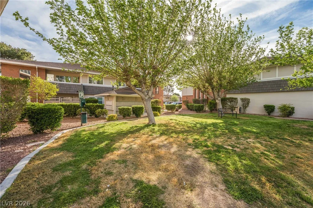 2831 GEARY, Las Vegas, NV 89109