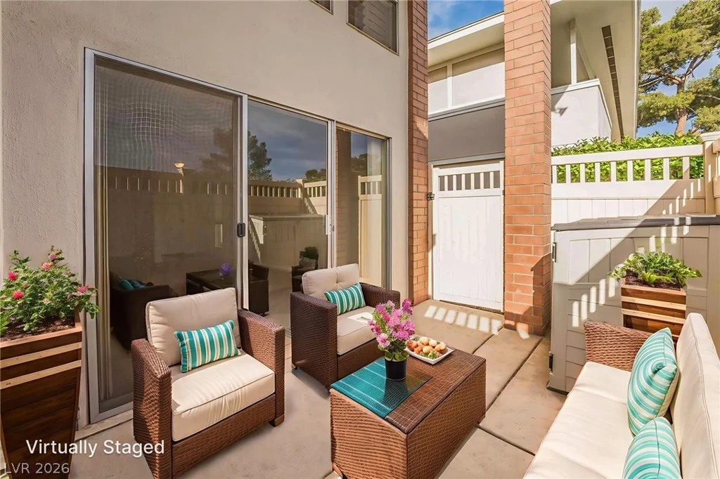 2831 GEARY, Las Vegas, NV 89109