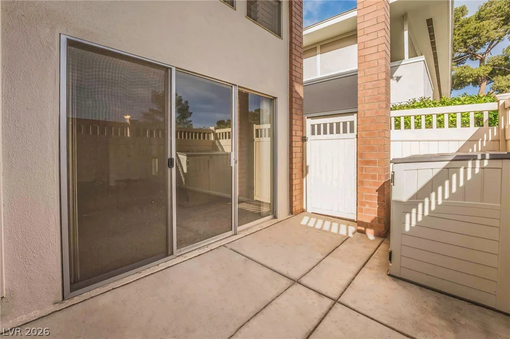 2831 GEARY, Las Vegas, NV 89109
