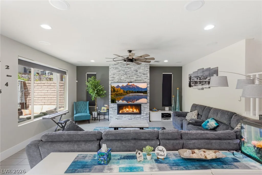 10937 White Alder, Las Vegas, NV 89138