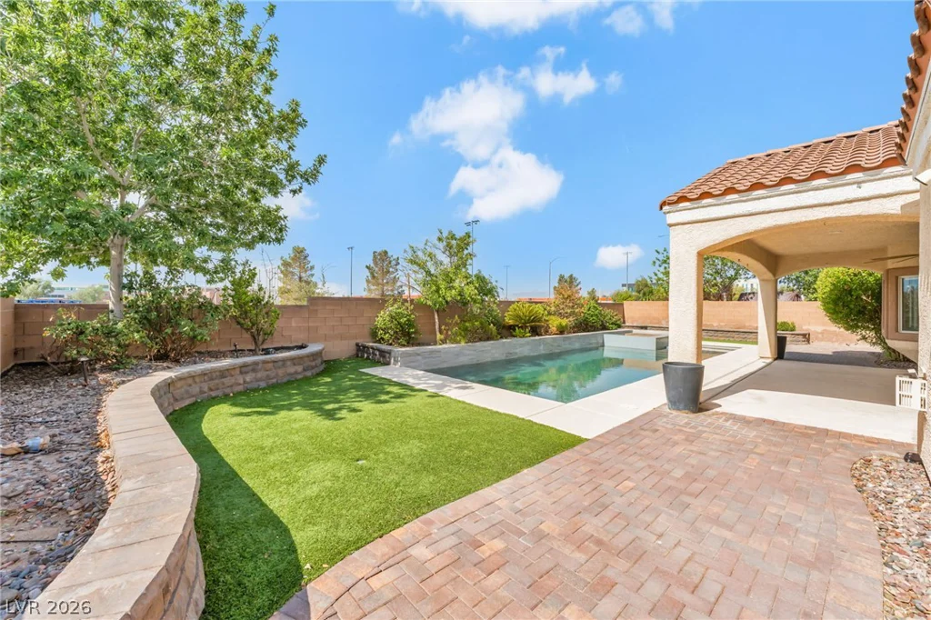 109 Whitetail Archery, North Las Vegas, NV 89084