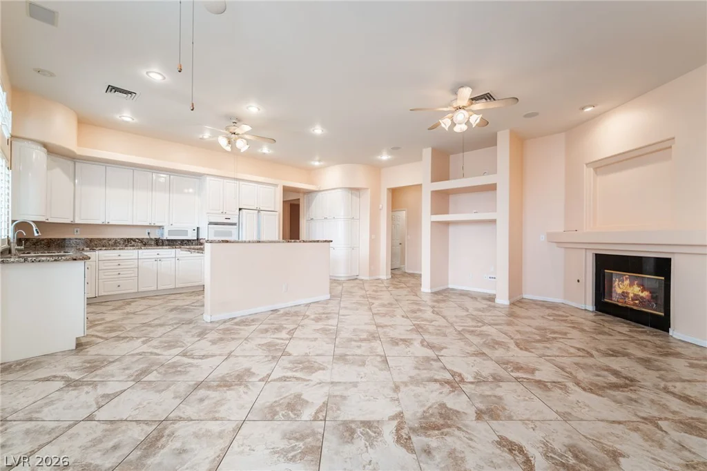 3775 Rick Stratton, Las Vegas, NV 89120