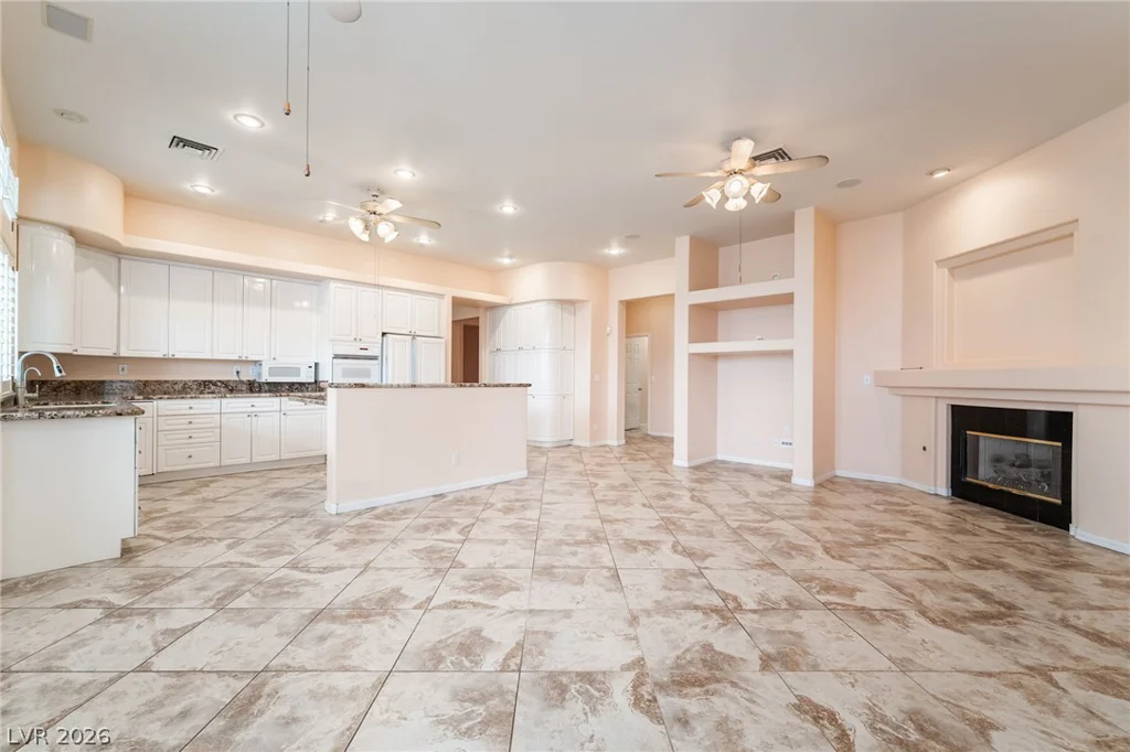 3775 Rick Stratton, Las Vegas, NV 89120