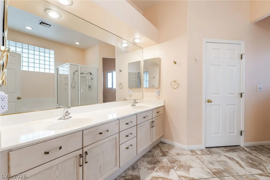 3775 Rick Stratton, Las Vegas, NV 89120