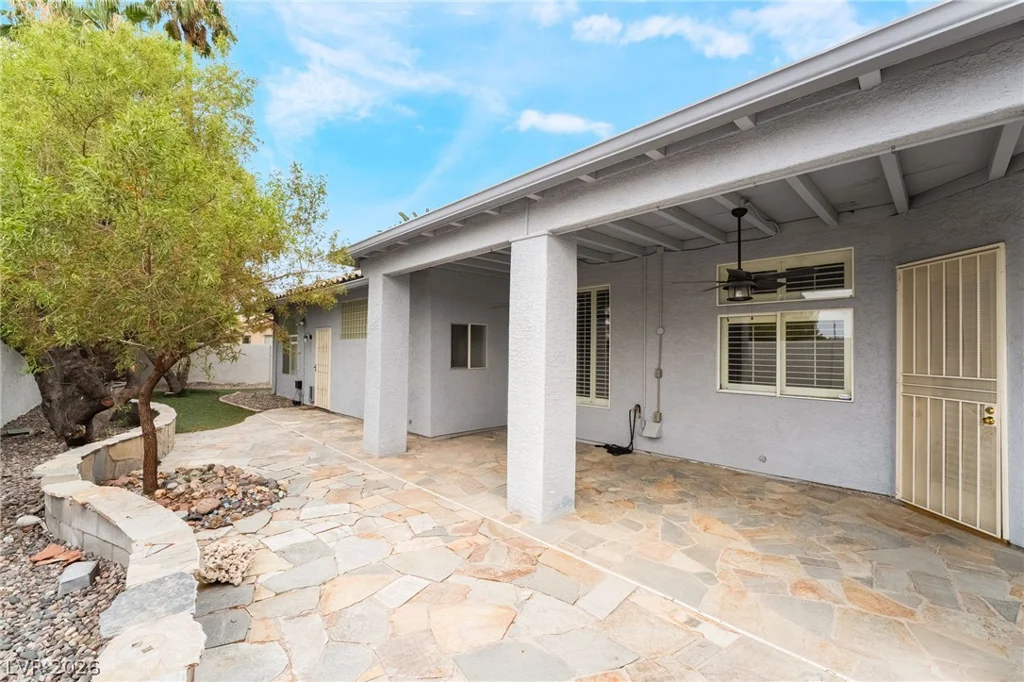 3775 Rick Stratton, Las Vegas, NV 89120