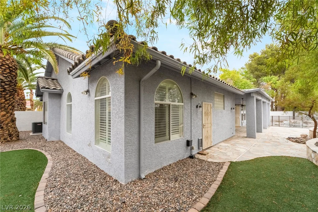3775 Rick Stratton, Las Vegas, NV 89120