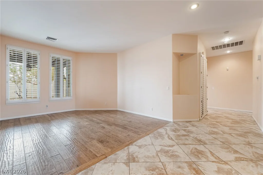3775 Rick Stratton, Las Vegas, NV 89120