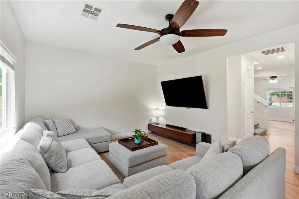 10637 Axis Mountain, Las Vegas, NV 89166