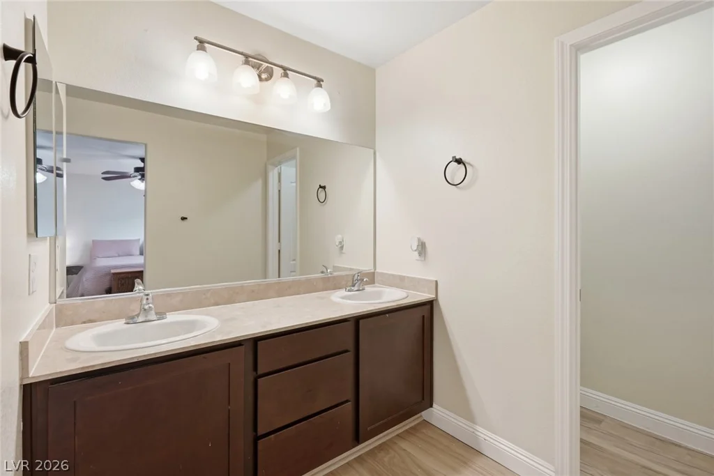 10637 Axis Mountain, Las Vegas, NV 89166
